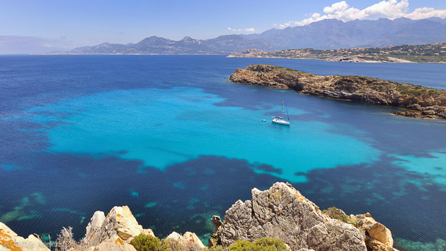Votre traversée continent Corse en voilier pour votre séjour plongée
