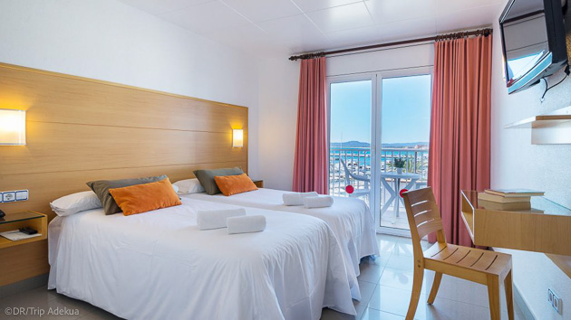 Votre chambre en hôtel tout confort pour votre séjour plongée sur la Costa Brava