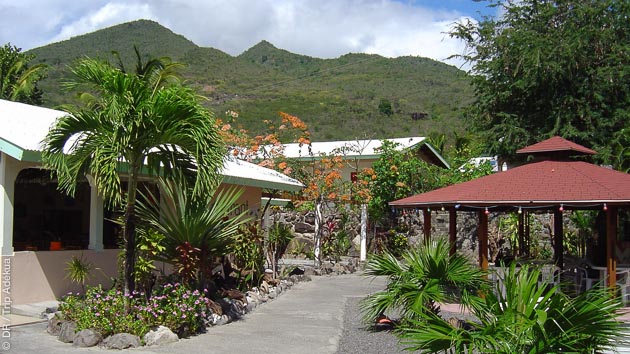 Entre plongées et excursions, vous êtes logés dans un hôtel avec vue sur la mer des Caraïbes