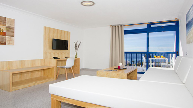 mon hôtel près du centre de plongée à Lanzarote